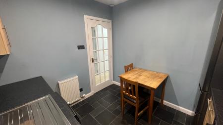 2 bedroom Flat to let in Middle Park, Inverurie, AB51
