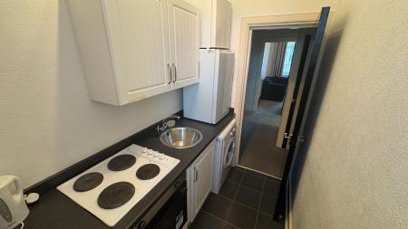 2 bedroom Flat to let in Wallfield Crescent, Rosemount, Aberdeen, AB25