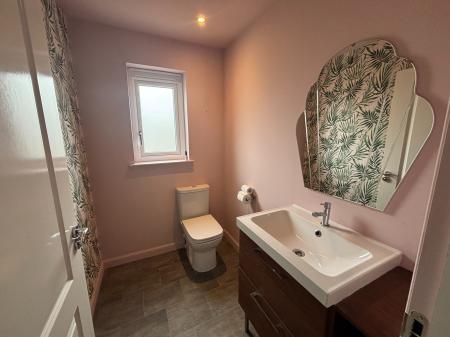 4 bedroom Detached house to let in Carron Den Avenue, Stonehaven, AB39