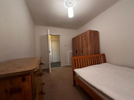2 bedroom Flat to let in Cairncry Road, Ashgrove, Aberdeen, AB16