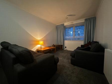 2 bedroom Flat to let in Cairncry Road, Ashgrove, Aberdeen, AB16