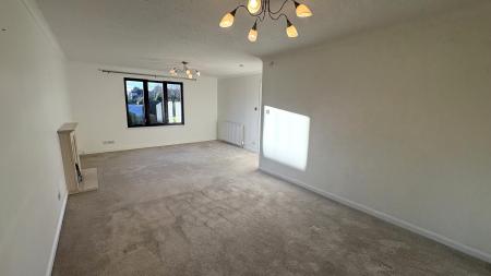 5 bedroom Detached house to let in The Meadows, Milltimber, Aberdeen, AB13