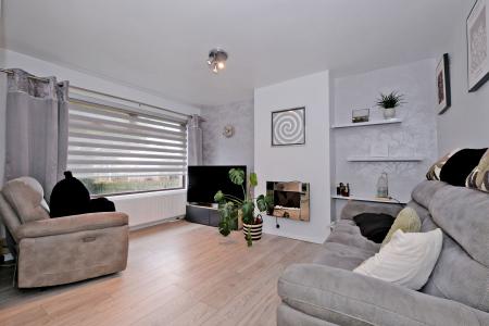 2 bedroom Terraced House for sale in 6 Barvas Walk, Sheddocksley, Aberdeen, AB16