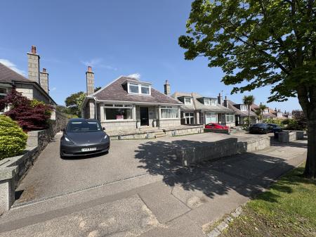 6 bedroom Detached house to let in King's Gate, The West End, Aberdeen, AB15