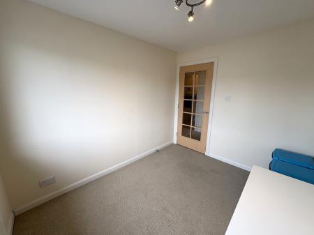 3 bedroom Flat to let in Grandholm Crescent, Grandholm, Aberdeen, AB22