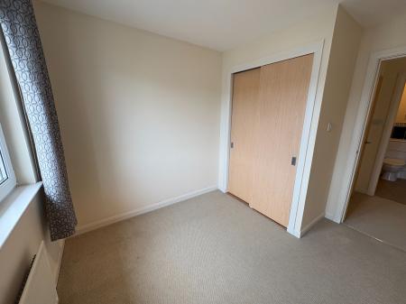 3 bedroom Flat to let in Grandholm Crescent, Grandholm, Aberdeen, AB22