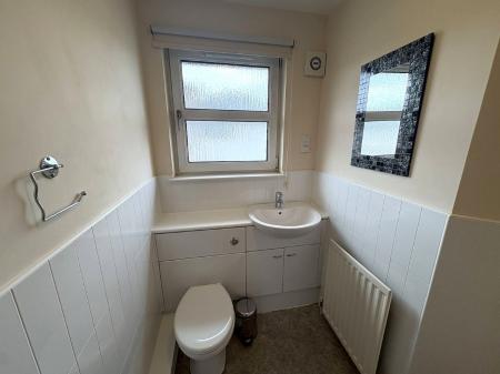 3 bedroom Flat to let in Grandholm Crescent, Grandholm, Aberdeen, AB22