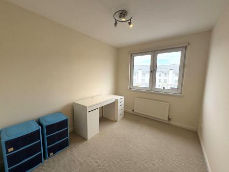 3 bedroom Flat to let in Grandholm Crescent, Grandholm, Aberdeen, AB22