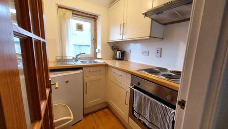 1 bedroom Flat to let in Richmond Terrace, Rosemount, Aberdeen, AB25