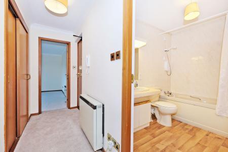 2 bedroom Flat for sale in 12 Craigieburn Park, The West End, Aberdeen, AB15