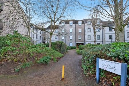 2 bedroom Flat for sale in 12 Craigieburn Park, The West End, Aberdeen, AB15