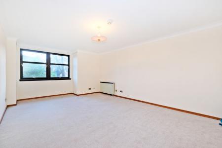 2 bedroom Flat for sale in 12 Craigieburn Park, The West End, Aberdeen, AB15