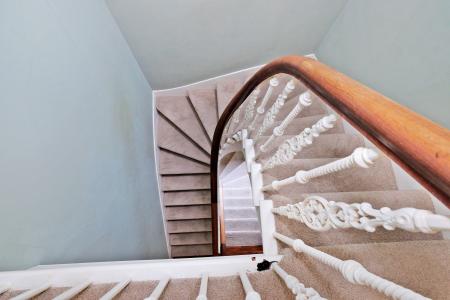 4 bedroom Flat for sale in Richmondhill Place, Aberdeen, AB15