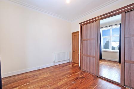 4 bedroom Flat for sale in Richmondhill Place, Aberdeen, AB15