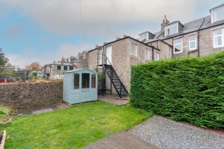 4 bedroom Flat for sale in Richmondhill Place, Aberdeen, AB15