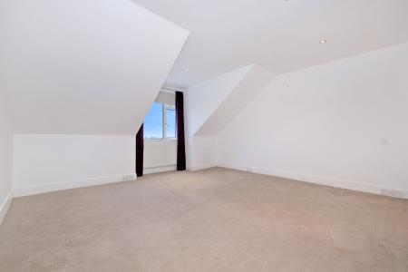 4 bedroom Flat for sale in Richmondhill Place, Aberdeen, AB15