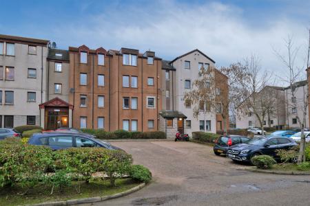 2 bedroom Flat for sale in 202 Headland Court, Ruthrieston, Aberdeen, AB10