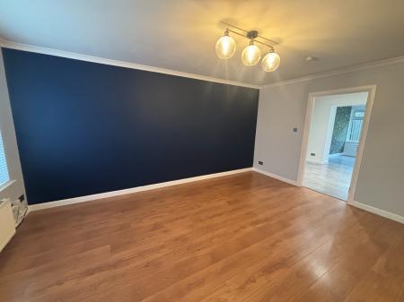 3 bedroom Semi-detached house to let in Castleview Avenue, Kintore, AB51