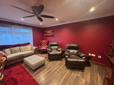 2 bedroom Bungalow to let in Glenbervie Road, Drumlithie, Drumlithie, AB39