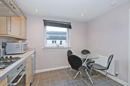 2 bedroom Flat for sale in South College Street, The City Centre, Aberdeen, AB11