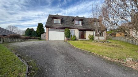 4 bedroom Detached house to let in Manse Croft, Strachan, Banchory, AB31