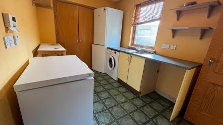 4 bedroom Detached house to let in Manse Croft, Strachan, Banchory, AB31