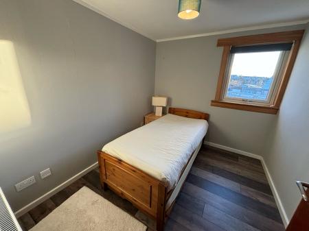 3 bedroom Flat to let in Provost Circle, Inverurie, AB51