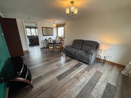 3 bedroom Flat to let in Provost Circle, Inverurie, AB51