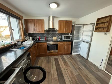 3 bedroom Flat to let in Provost Circle, Inverurie, AB51