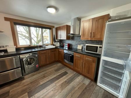 3 bedroom Flat to let in Provost Circle, Inverurie, AB51