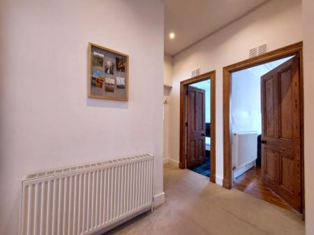 2 bedroom Flat to let in Union Grove, The City Centre, Aberdeen, AB10