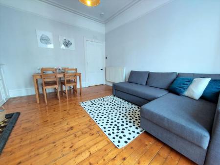 2 bedroom Flat to let in Union Grove, The City Centre, Aberdeen, AB10