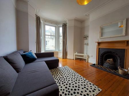 2 bedroom Flat to let in Union Grove, The City Centre, Aberdeen, AB10