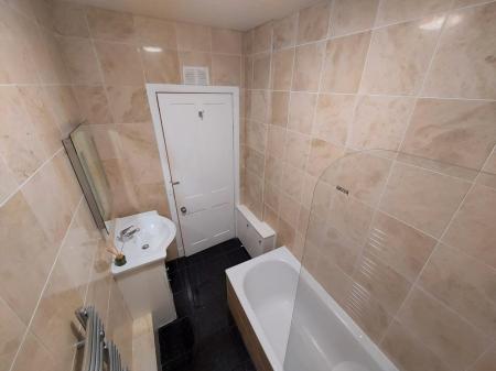 2 bedroom Flat to let in Union Grove, The City Centre, Aberdeen, AB10