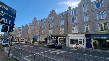 1 bedroom Flat to let in 215 Rosemount Place, Rosemount, Aberdeen, AB25