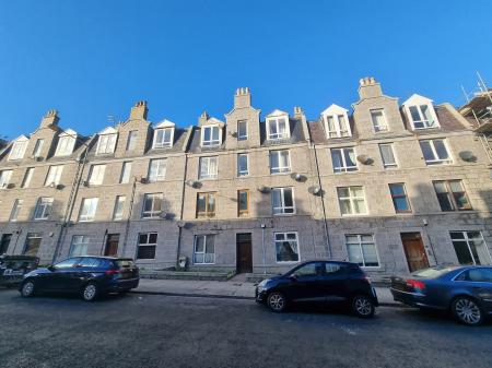 1 bedroom Flat to let in Walker Road, Torry, Aberdeen, AB11