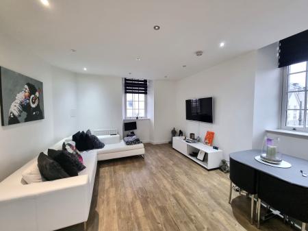 2 bedroom Flat to let in Maybaird Wynd, Aberdeen, AB25