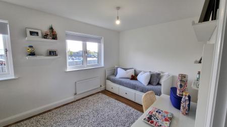 2 bedroom Terraced House to let in Pinewood Court, Airyhall, Aberdeen, AB15