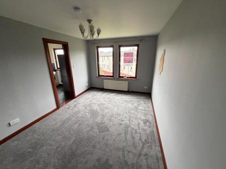 2 bedroom Flat to let in Picktillum Place, Kittybrewster, Aberdeen, AB25