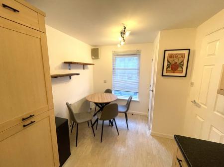 2 bedroom Flat to let in Dee Street, The City Centre, Aberdeen, AB11