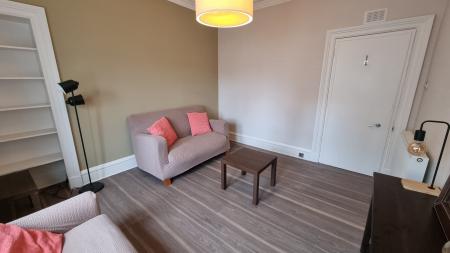 2 bedroom Flat to let in Rosemount Viaduct, Rosemount, Aberdeen, AB25