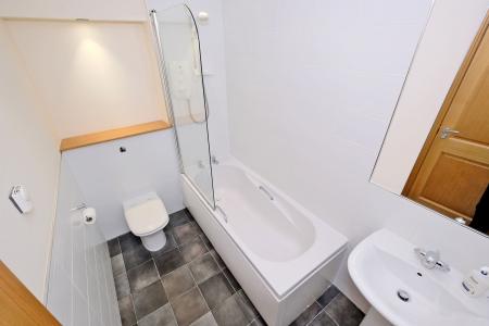 3 bedroom Flat for sale in 160 Polmuir Road, The City Centre, Aberdeen, AB11