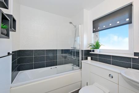 2 bedroom Flat for sale in 64H Goodhope Park, Stoneywood, AB21