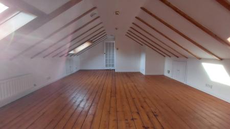 3 bedroom Duplex to let in Albury Place, Ferryhill, Aberdeen, AB11