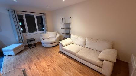 2 bedroom Flat to let in Great Northern Road, Woodside, Aberdeen, AB24