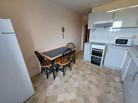 2 bedroom Flat to let in Society Court, Society Lane, Woodside, Aberdeen, AB24