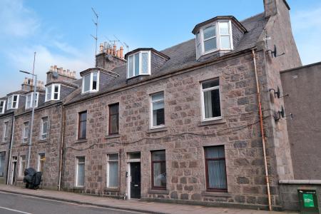 3 bedroom Flat for sale in Albert Street, Rosemount, Aberdeen, AB25