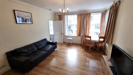 1 bedroom Flat to let in Crown Street, The City Centre, Aberdeen, AB11