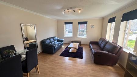 2 bedroom Flat to let in Hilton Heights, Hilton, Aberdeen, AB24