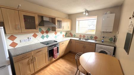 2 bedroom Flat to let in Hilton Heights, Hilton, Aberdeen, AB24